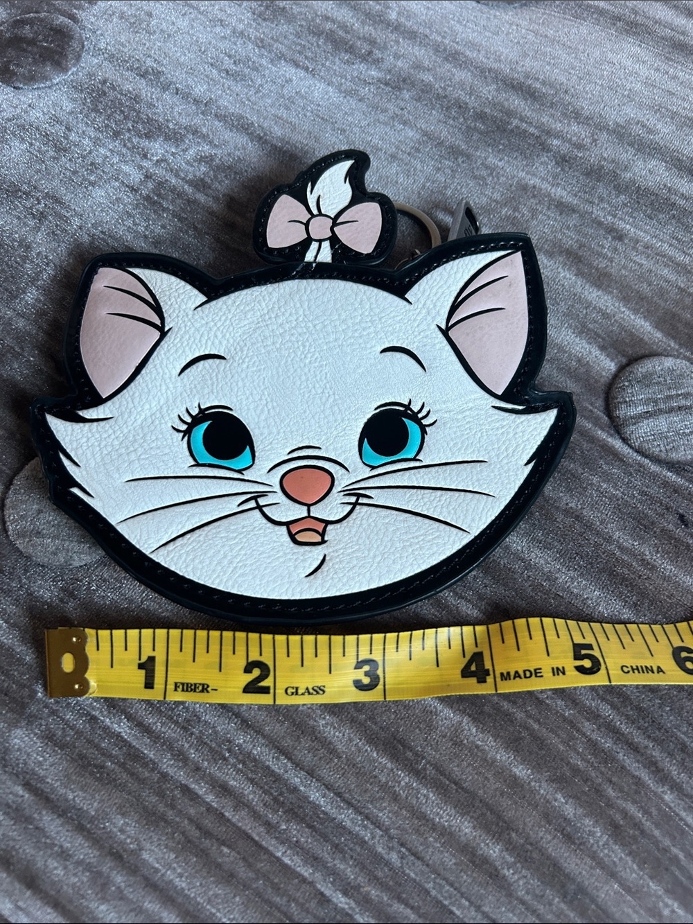 Disney THE ARISTOCATS White Cat Face Coin Purse with Pink Bow and Blue Eyes - Picture 6 of 6